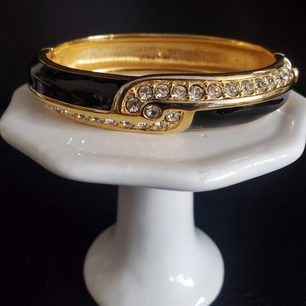 Swarovski Gold Plate Black Enamel Crystal Pave Hinged Bangle‎ Bracelet Swan Logo